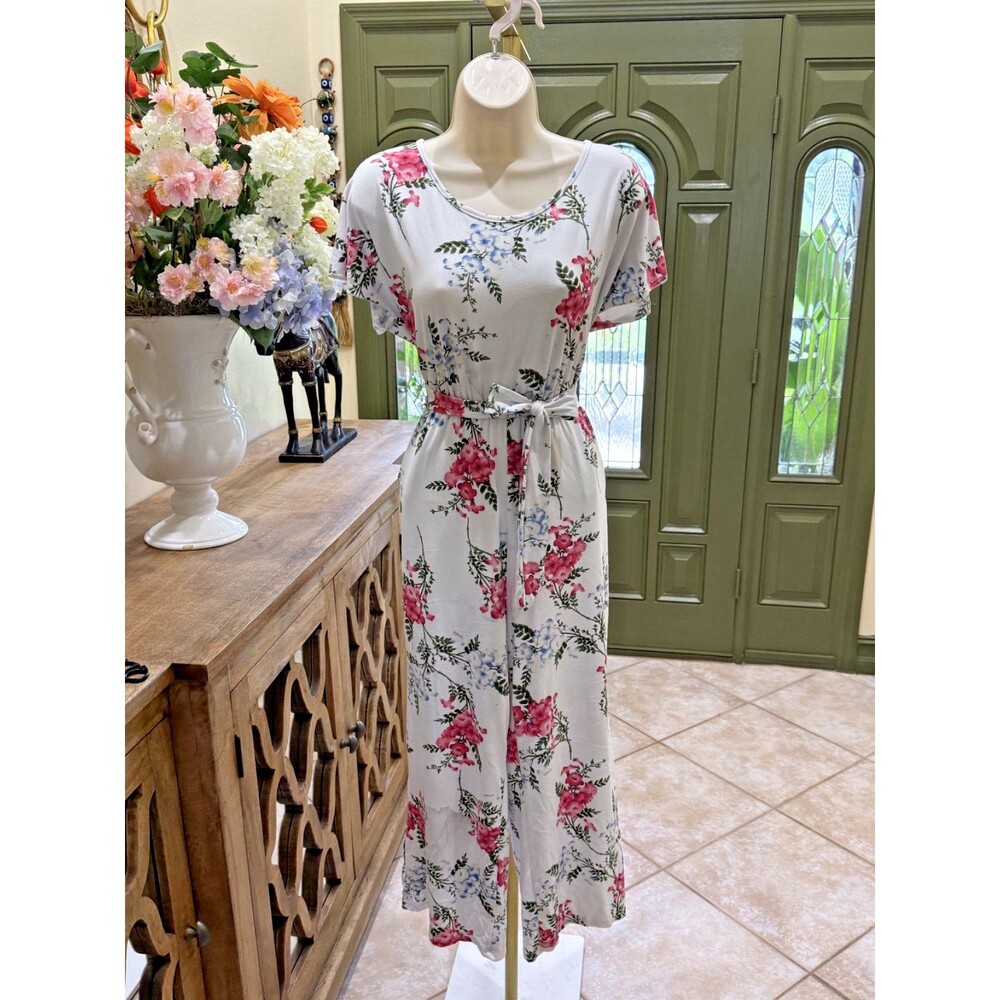 White Floral Belted Romper/Jumpsuit – Size Large/XL
